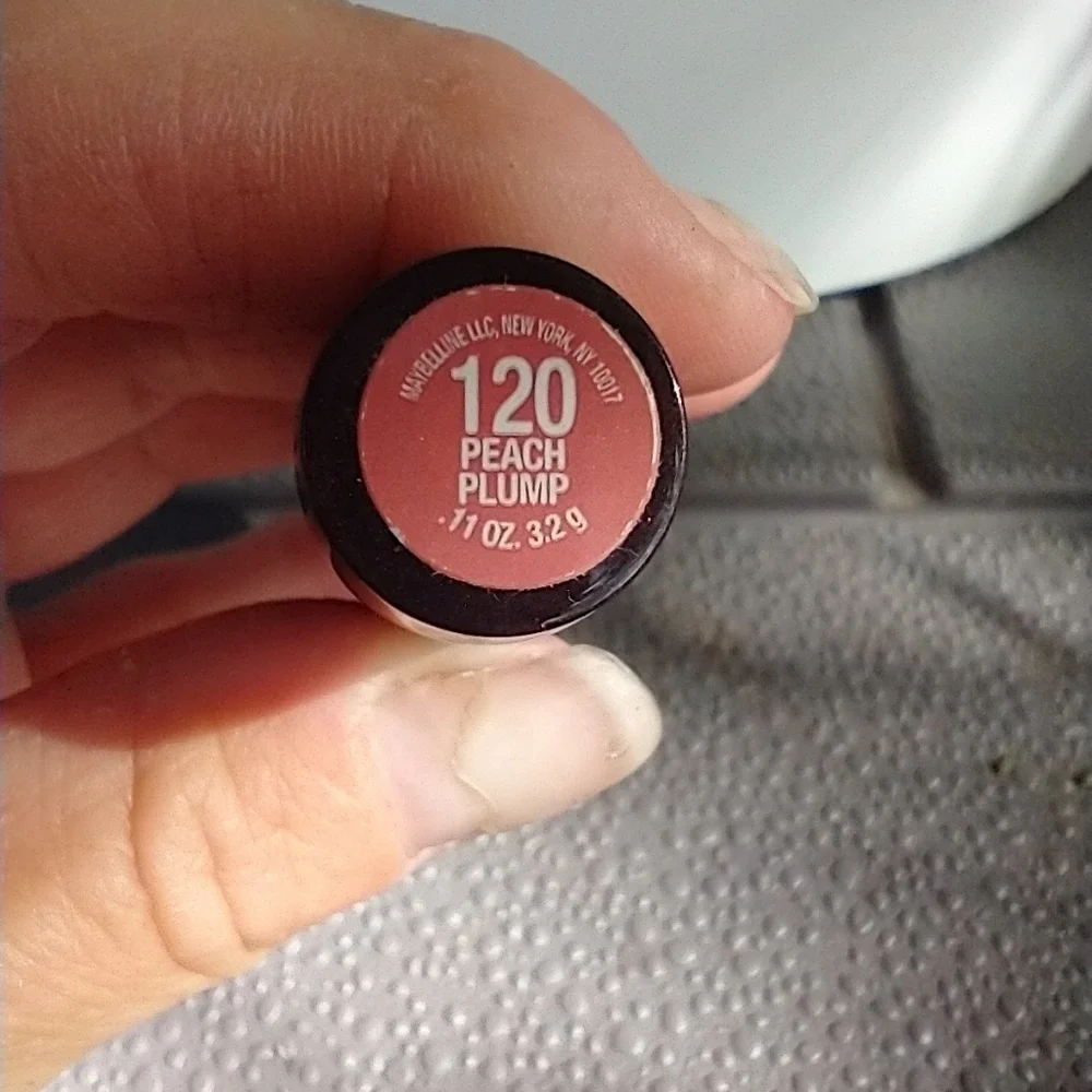 Volume xl seduction plumping lip color 120 peach p